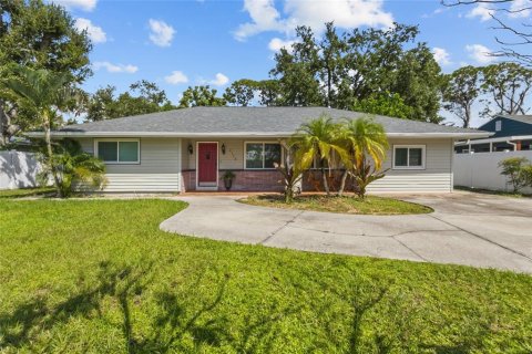 Casa en venta en Sarasota, Florida, 4 dormitorios, 201.41 m2 № 2386197 - foto 2