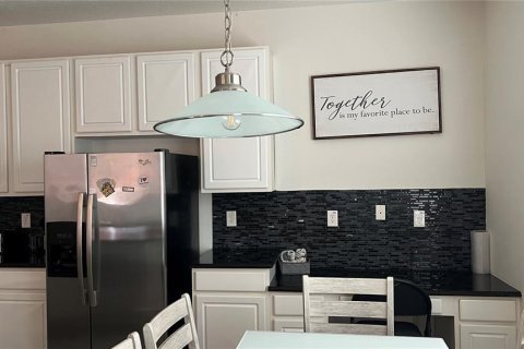 Townhouse in Kissimmee, Florida 4 bedrooms, 177.16 sq.m. № 1791194 - photo 14