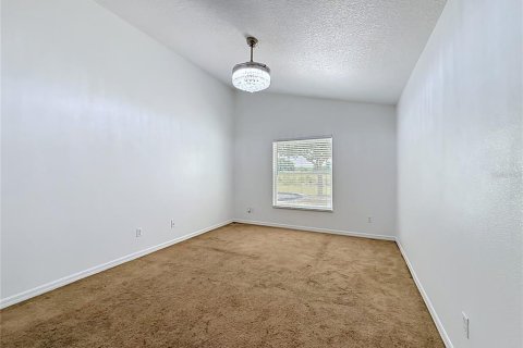Villa ou maison à louer à Groveland, Floride: 3 chambres, 136.19 m2 № 2117527 - photo 21