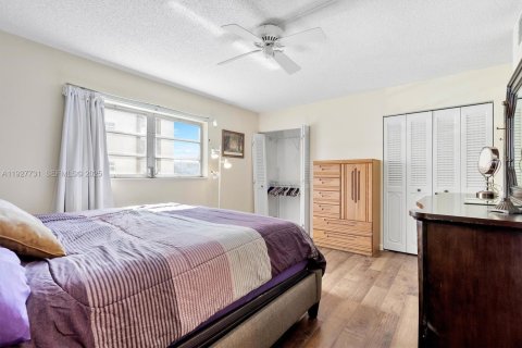 Купить кондоминиум в Дания-Бич, Флорида 2 спальни, 106.28м2, № 2039544 - фото 22