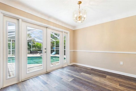 House in Seminole, Florida 3 bedrooms, 189.33 sq.m. № 2167800 - photo 7