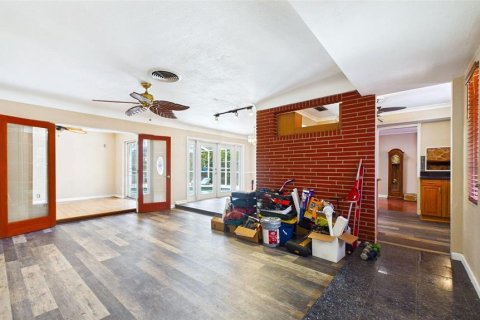 House in Seminole, Florida 3 bedrooms, 189.33 sq.m. № 2167800 - photo 4