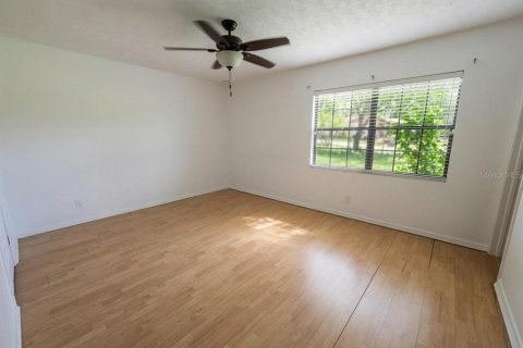 Casa en alquiler en Brandon, Florida, 3 dormitorios, 116.5 m2 № 2230207 - foto 12