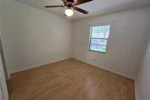 Casa en alquiler en Brandon, Florida, 3 dormitorios, 116.5 m2 № 2230207 - foto 8