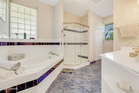 House in New Smyrna Beach, Florida 3 bedrooms, 282.52 sq.m. № 2210888 - photo 29
