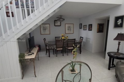 Townhouse in St. Lucie, Florida 2 bedrooms, 125.05 sq.m. № 1834151 - photo 10