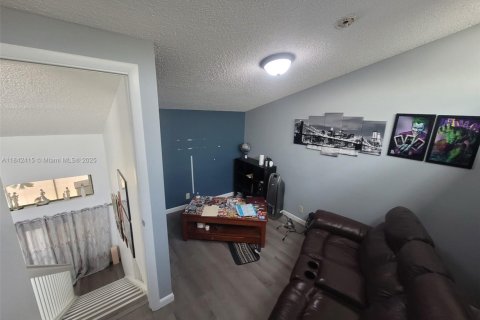 Townhouse in St. Lucie, Florida 2 bedrooms, 125.05 sq.m. № 1834151 - photo 2