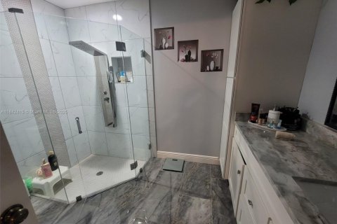 Townhouse in St. Lucie, Florida 2 bedrooms, 125.05 sq.m. № 1834151 - photo 13