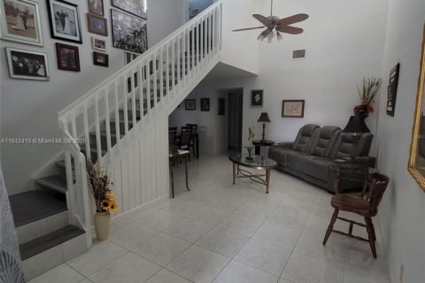 Townhouse in St. Lucie, Florida 2 bedrooms, 125.05 sq.m. № 1834151 - photo 11