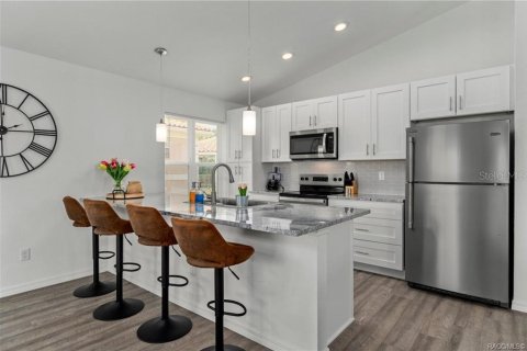 House in Homosassa, Florida 2 bedrooms, 113.99 sq.m. № 2233713 - photo 10