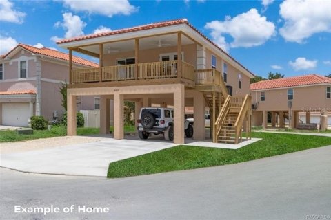 House in Homosassa, Florida 2 bedrooms, 113.99 sq.m. № 2233713