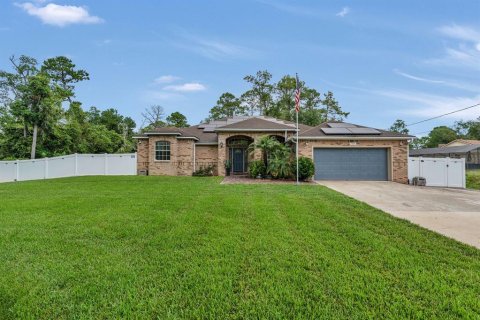 House in Deltona, Florida 3 bedrooms, 195.75 sq.m. № 1877179 - photo 1