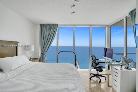 Снять в аренду кондоминиум в Санни-Айлс-Бич, Флорида 2 спальни, 148.83м2, № 1951536 - фото 9