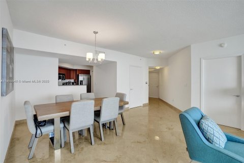 Снять в аренду кондоминиум в Санни-Айлс-Бич, Флорида 2 спальни, 148.83м2, № 1951536 - фото 16