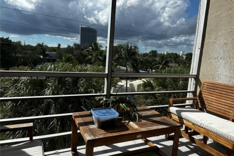 Condo à North Miami Beach, Floride, 1 chambre  № 2076434