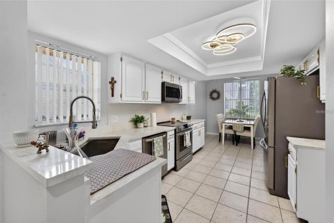 Condo in Valrico, Florida, 3 bedrooms  № 2225408 - photo 5