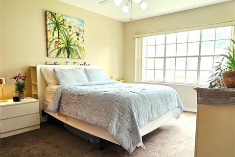 Condo in Valrico, Florida, 3 bedrooms  № 2225408 - photo 16