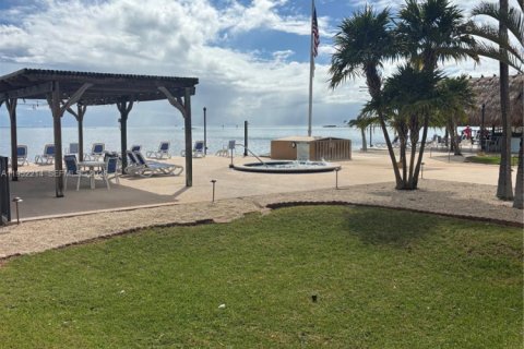 Купить кондоминиум в Исламорада, Вилладж оф Айлендс, Флорида 2 спальни, № 2006581 - фото 19