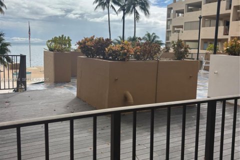 Купить кондоминиум в Исламорада, Вилладж оф Айлендс, Флорида 2 спальни, № 2006581 - фото 14