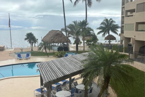 Купить кондоминиум в Исламорада, Вилладж оф Айлендс, Флорида 2 спальни, № 2006581 - фото 16