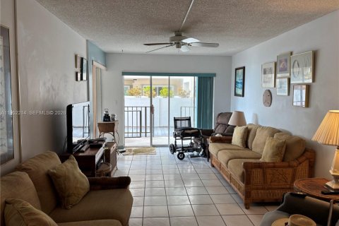 Купить кондоминиум в Исламорада, Вилладж оф Айлендс, Флорида 2 спальни, № 2006581 - фото 7