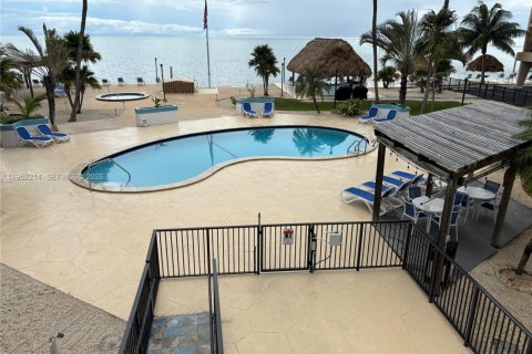 Купить кондоминиум в Исламорада, Вилладж оф Айлендс, Флорида 2 спальни, № 2006581 - фото 11