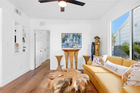 Casa en venta en Saint Pete Beach, Florida, 3 dormitorios, 208.29 m2 № 2377517 - foto 11