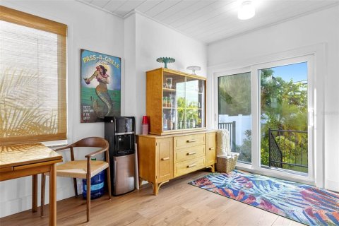 Casa en venta en Saint Pete Beach, Florida, 3 dormitorios, 208.29 m2 № 2377517 - foto 16