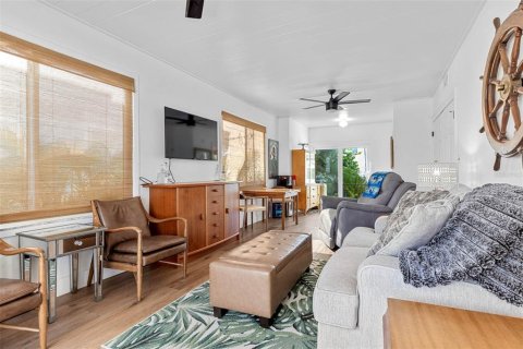 Casa en venta en Saint Pete Beach, Florida, 3 dormitorios, 208.29 m2 № 2377517 - foto 18