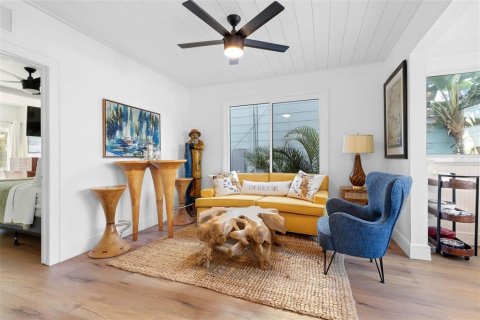 Casa en venta en Saint Pete Beach, Florida, 3 dormitorios, 208.29 m2 № 2377517 - foto 8