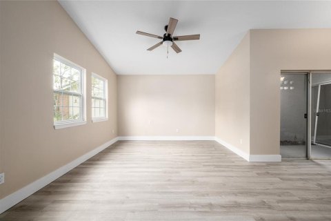 Casa en venta en Winter Park, Florida, 3 dormitorios, 147.9 m2 № 1902152 - foto 4