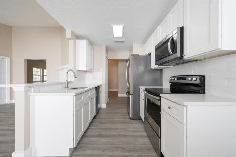 Casa en venta en Winter Park, Florida, 3 dormitorios, 147.9 m2 № 1902152 - foto 13