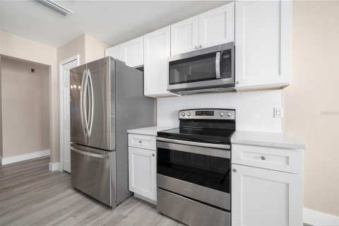 Casa en venta en Winter Park, Florida, 3 dormitorios, 147.9 m2 № 1902152 - foto 14