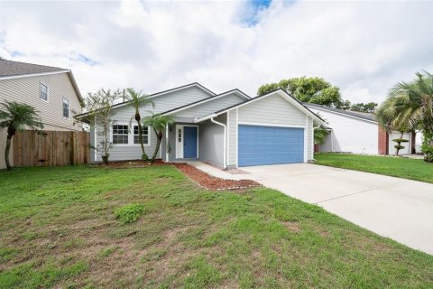 Casa en venta en Winter Park, Florida, 3 dormitorios, 147.9 m2 № 1902152 - foto 3