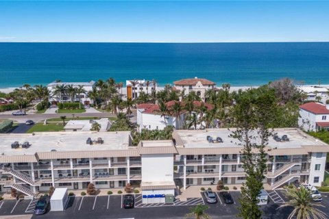 Condo in Longboat Key, Florida, 2 bedrooms  № 1685183 - photo 1