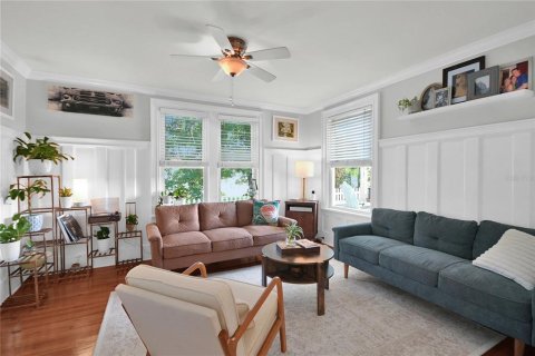 House in New Smyrna Beach, Florida 3 bedrooms, 152.55 sq.m. № 2266341 - photo 15