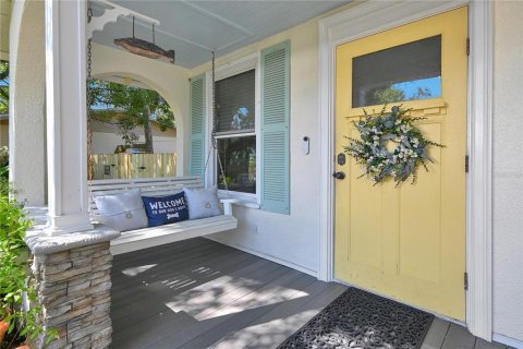 House in New Smyrna Beach, Florida 3 bedrooms, 152.55 sq.m. № 2266341 - photo 12