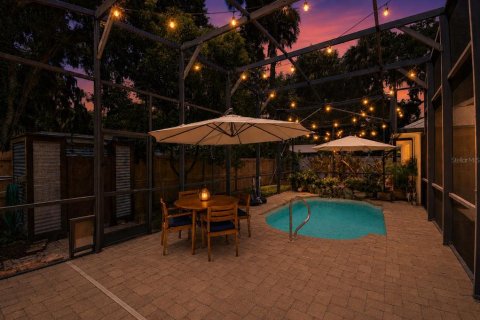 House in New Smyrna Beach, Florida 3 bedrooms, 152.55 sq.m. № 2266341 - photo 4