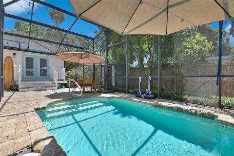 House in New Smyrna Beach, Florida 3 bedrooms, 152.55 sq.m. № 2266341 - photo 5