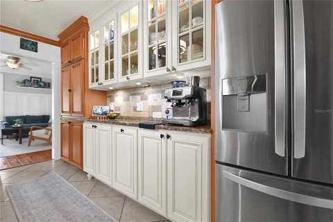 House in New Smyrna Beach, Florida 3 bedrooms, 152.55 sq.m. № 2266341 - photo 24