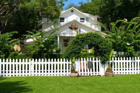House in New Smyrna Beach, Florida 3 bedrooms, 152.55 sq.m. № 2266341 - photo 9