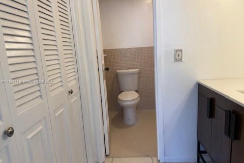 Copropriété à louer à Bay Harbor Islands, Floride: 1 chambre, 96.62 m2 № 1957812 - photo 30