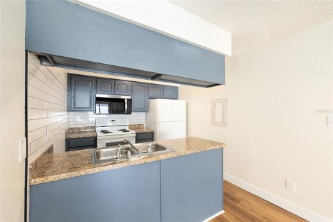 Apartment in Ocala, Florida 2 bedrooms, 317.45 sq.m. № 2215175 - photo 17