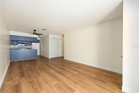 Apartment in Ocala, Florida 2 bedrooms, 317.45 sq.m. № 2215175 - photo 8