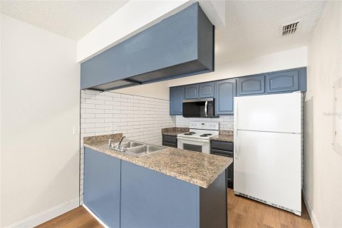 Apartment in Ocala, Florida 2 bedrooms, 317.45 sq.m. № 2215175 - photo 15