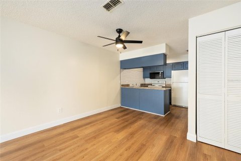 Apartment in Ocala, Florida 2 bedrooms, 317.45 sq.m. № 2215175 - photo 12