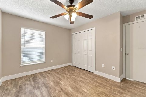 House in Sanford, Florida 3 bedrooms, 123.75 sq.m. № 2400475 - photo 20