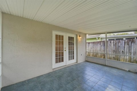 House in Sanford, Florida 3 bedrooms, 123.75 sq.m. № 2400475 - photo 25