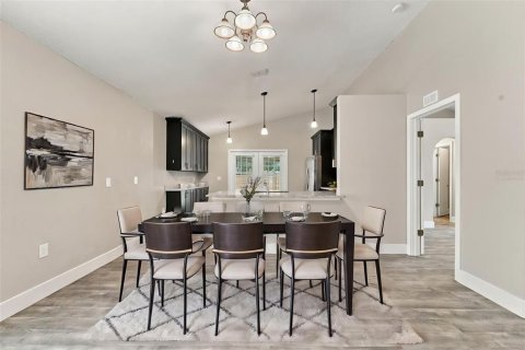 House in Sanford, Florida 3 bedrooms, 123.75 sq.m. № 2400475 - photo 5