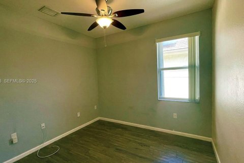 Casa en venta en Miami, Florida, 4 dormitorios, 170.66 m2 № 2039968 - foto 14